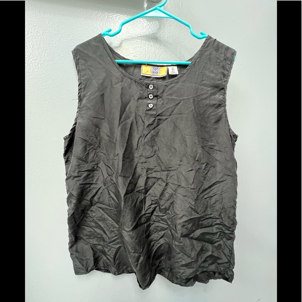 Baccini silk top size large